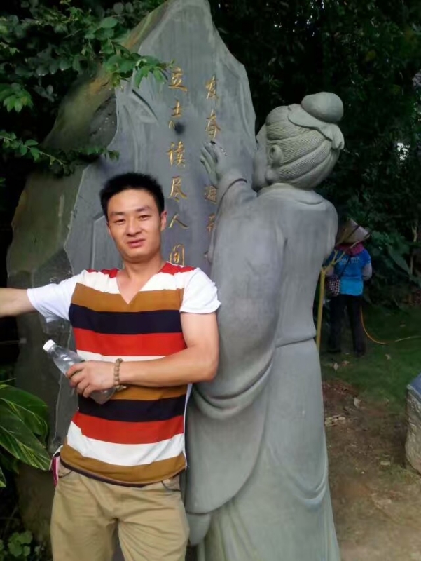 相依相伴的第一张照片--潍坊相亲服务中心
