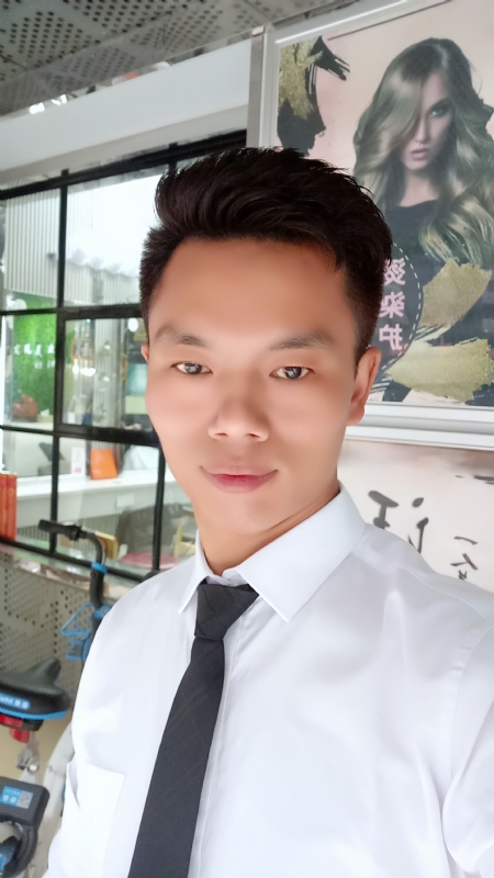 阳光男士的第一张照片--潍坊相亲服务中心