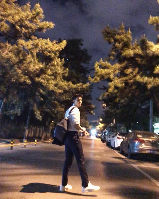 深海的第二张照片--潍坊相亲服务中心