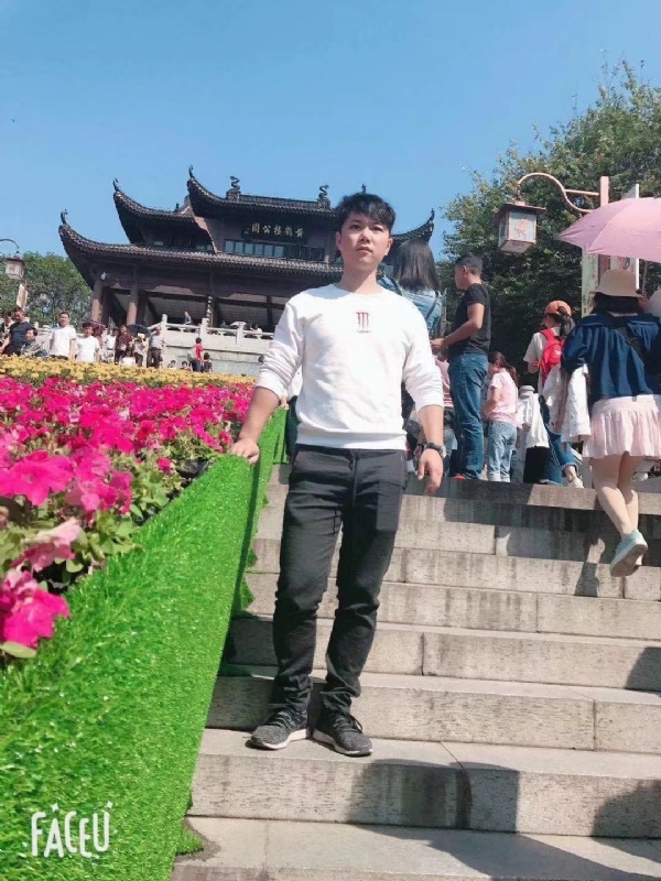 坦然的第二张照片--潍坊相亲服务中心