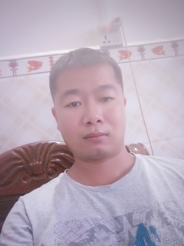 心雨的第一张照片--潍坊相亲服务中心