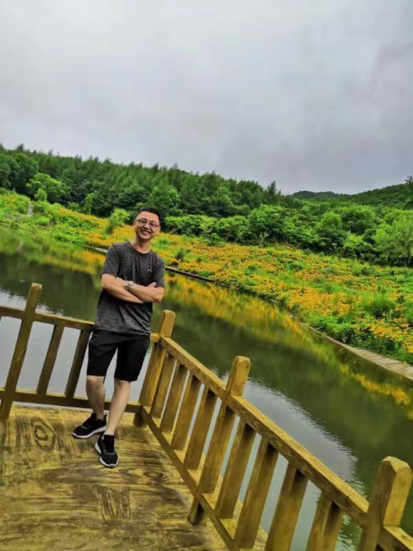 正能量的第三张照片--潍坊相亲服务中心