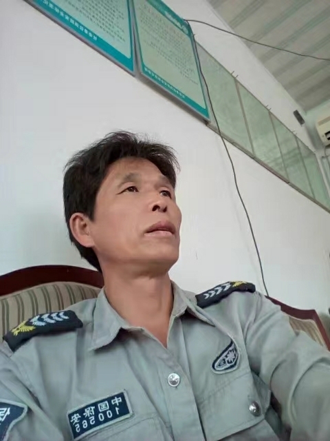 卧窗听雨的第一张照片--潍坊相亲服务中心