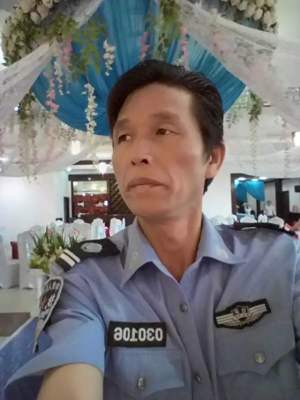 卧窗听雨的第二张照片--潍坊相亲服务中心