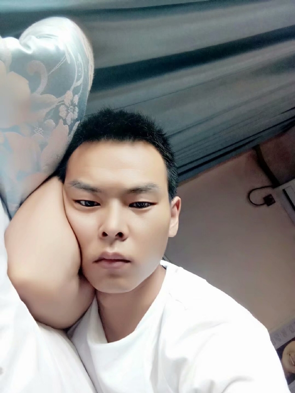 琪子心的第一张照片--潍坊相亲服务中心