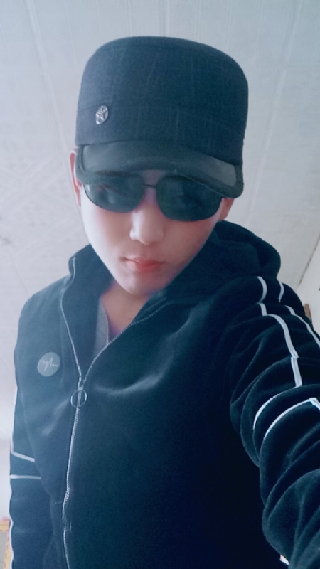 等你的季节的第一张照片--潍坊相亲服务中心