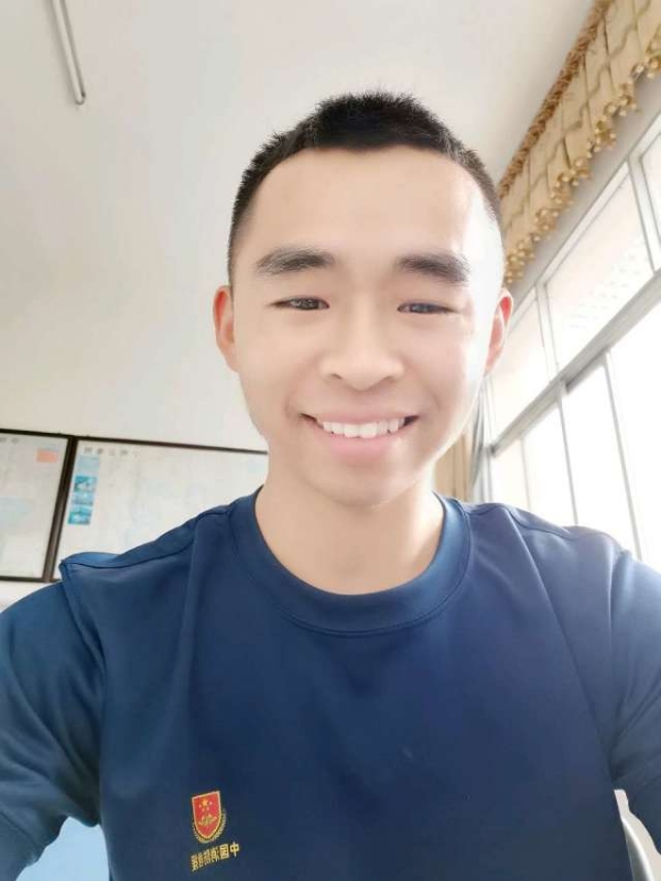 超超的第二张照片--潍坊相亲服务中心