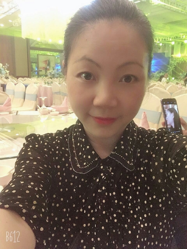 泡沫的第一张照片--潍坊相亲服务中心