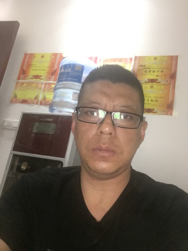 牵手的第一张照片--潍坊相亲服务中心