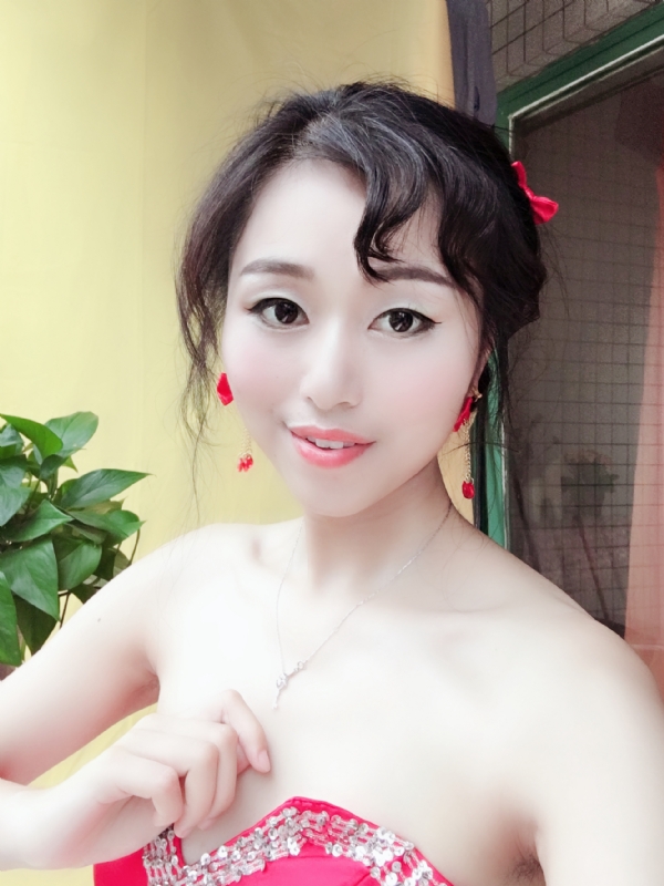薇薇的第二张照片--潍坊相亲服务中心