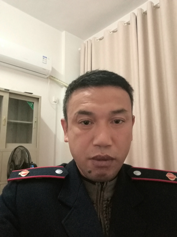 啊刘的第一张照片--潍坊相亲服务中心