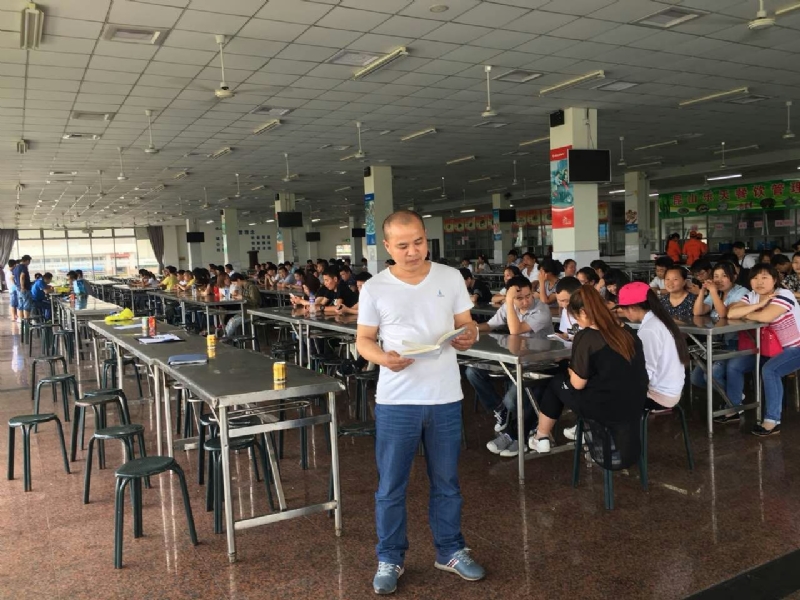 人在旅途的第二张照片--潍坊相亲服务中心