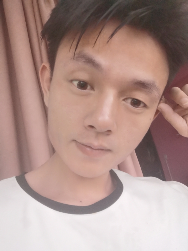 一一得一的第一张照片--潍坊相亲服务中心