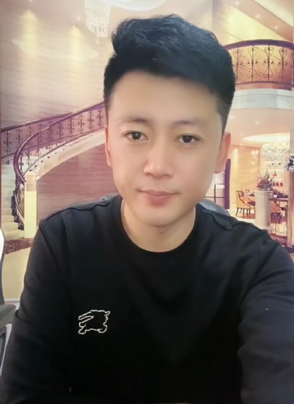 屋顶拾荒人的第三张照片--潍坊相亲服务中心