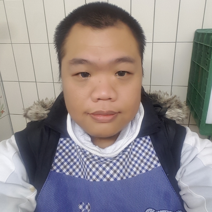 黑熊的第一张照片--潍坊相亲服务中心