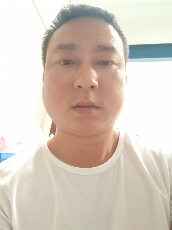 大叔的第一张照片--潍坊相亲服务中心