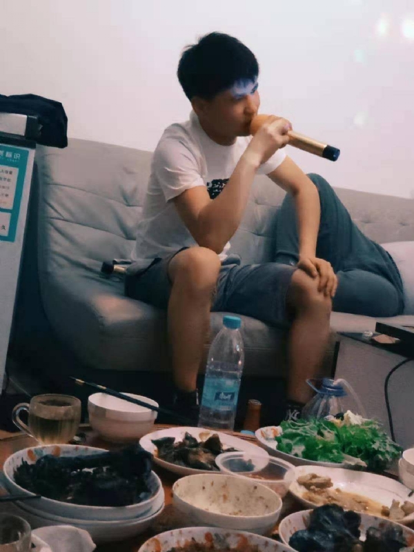 秦成龙的第一张照片--潍坊相亲服务中心