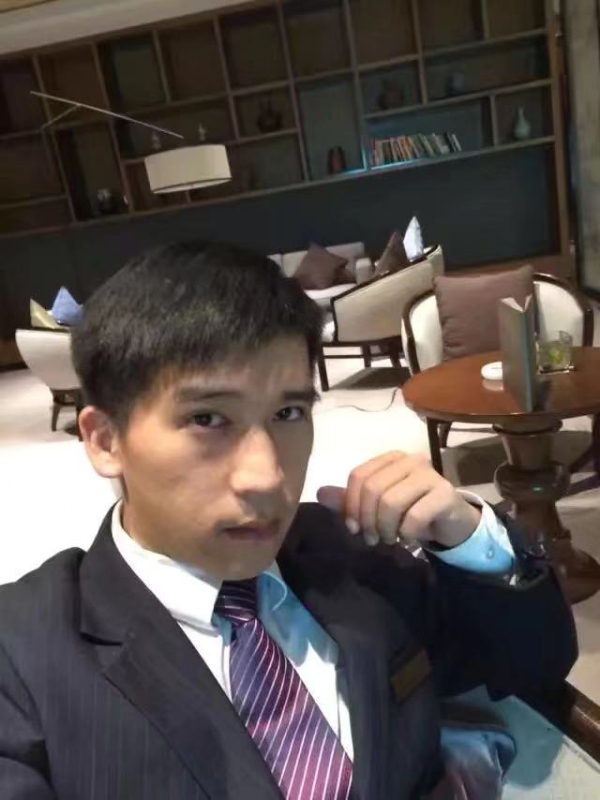 一条孤独的鱼的第二张照片--潍坊相亲服务中心