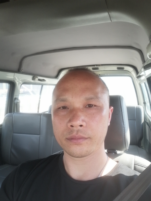 新旺丁的第一张照片--潍坊相亲服务中心