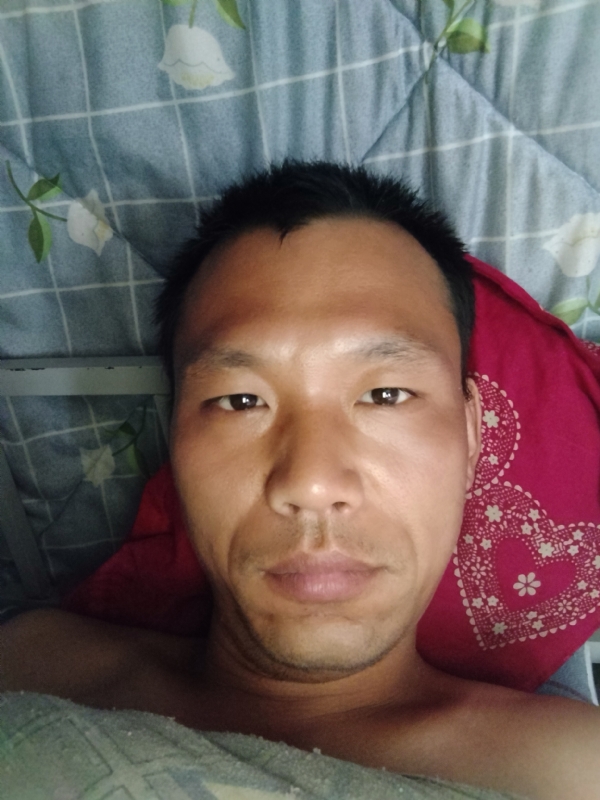 弘扬的第一张照片--潍坊相亲服务中心