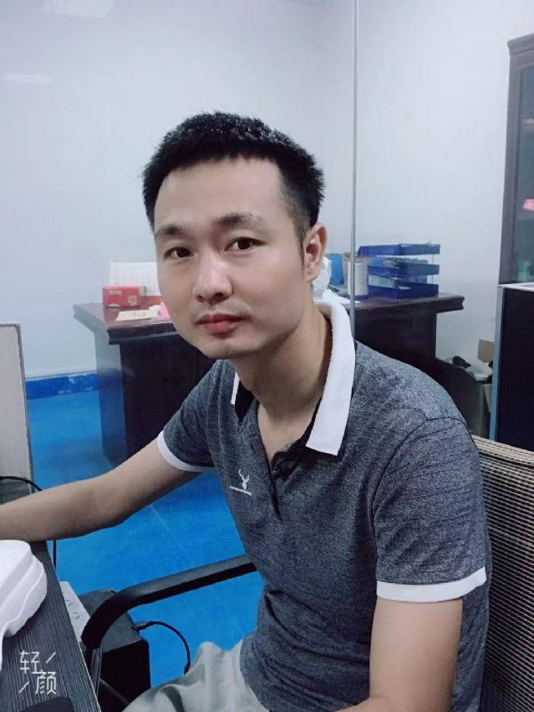 不忘初心的第一张照片--潍坊相亲服务中心