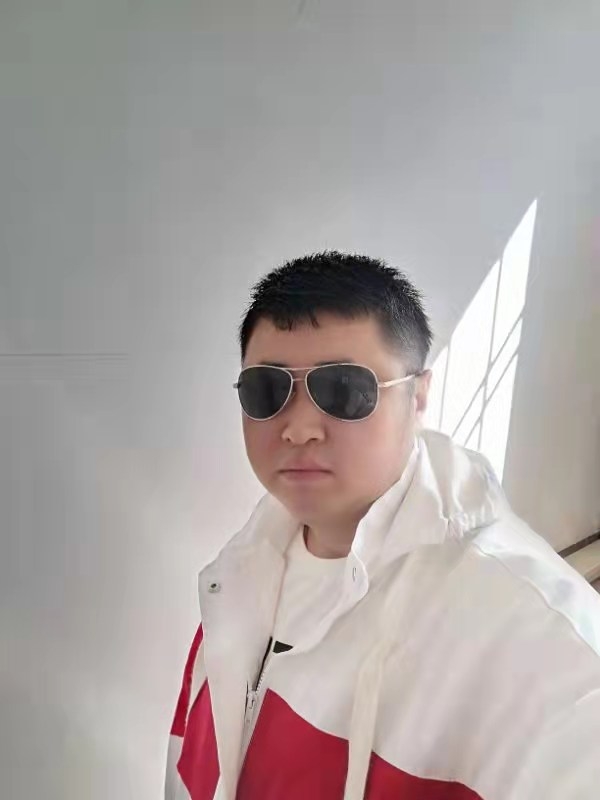 大漠叔叔的第一张照片--潍坊相亲服务中心