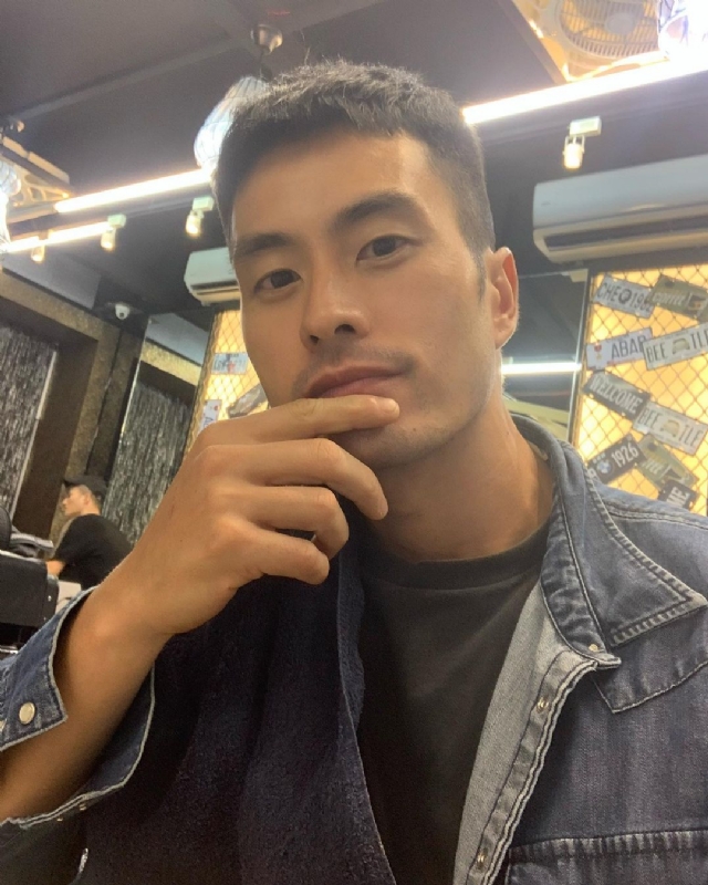 伟业强哥的第一张照片--潍坊相亲服务中心