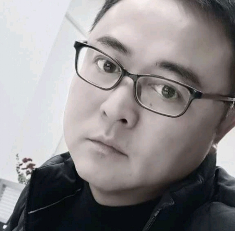 小石头的第一张照片--潍坊相亲服务中心