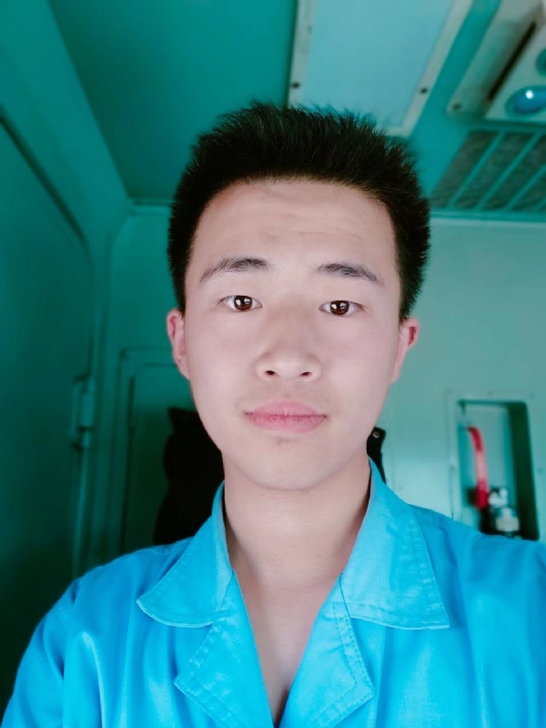 生而为人的第二张照片--潍坊相亲服务中心