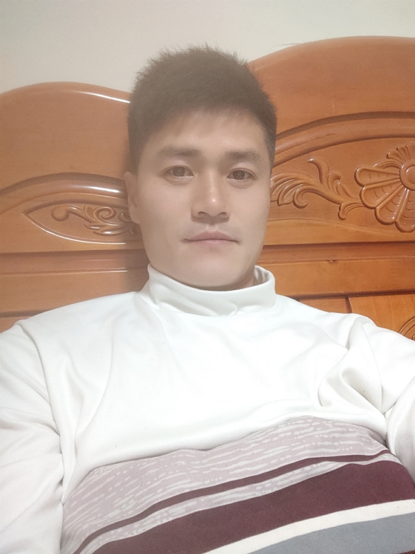 网球罗的第四张照片--潍坊相亲服务中心