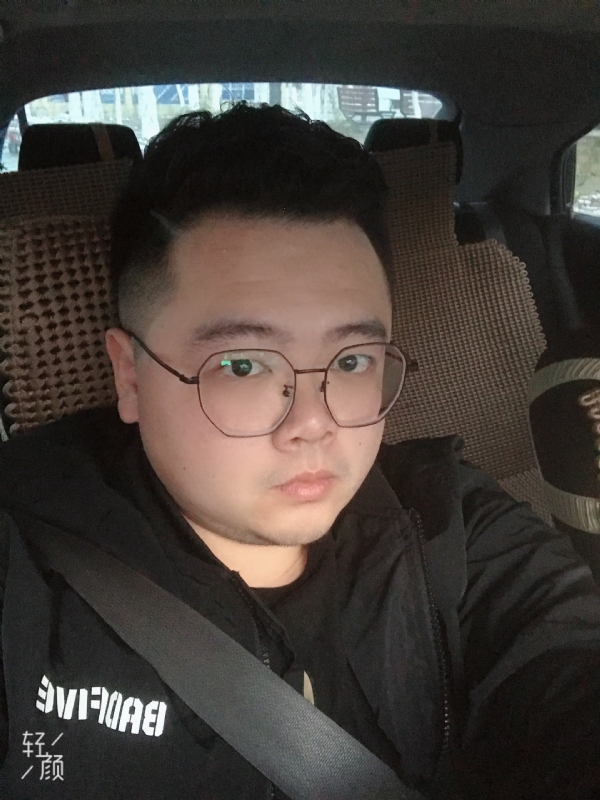 欢笑的第一张照片--潍坊相亲服务中心