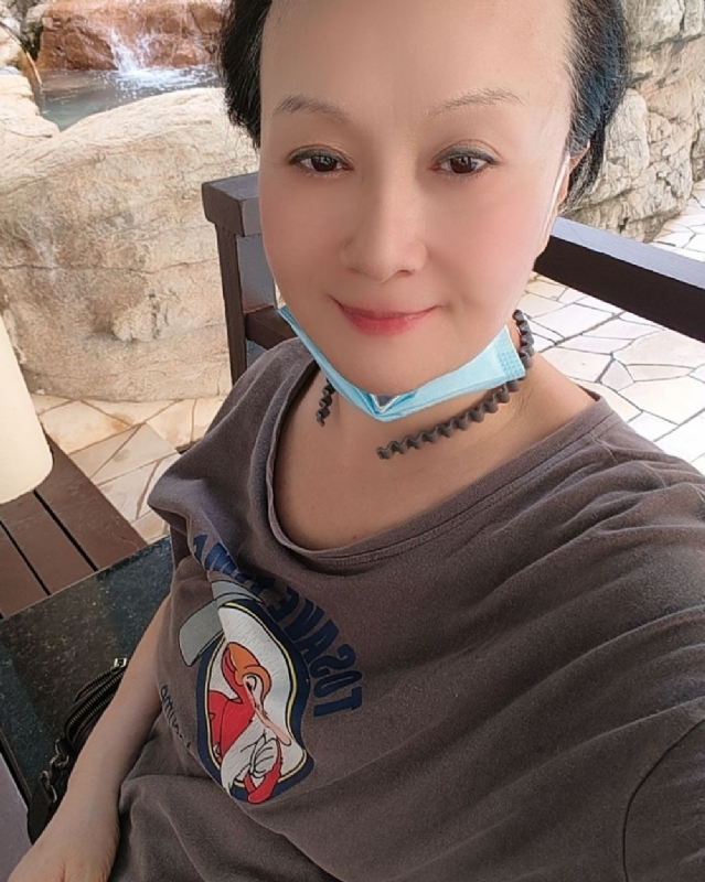 hong的第三张照片--潍坊相亲服务中心