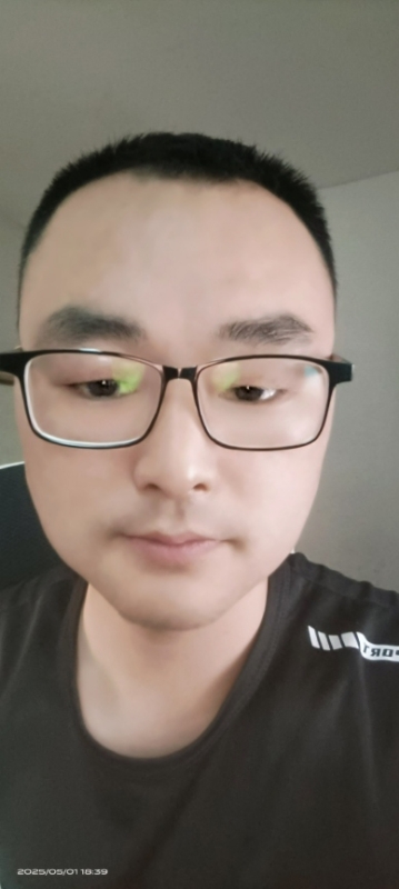 潮湿的心的第一张照片--潍坊相亲服务中心
